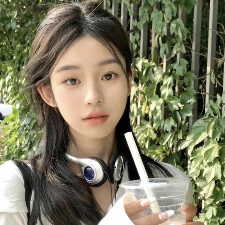 剧院的夏尔洛